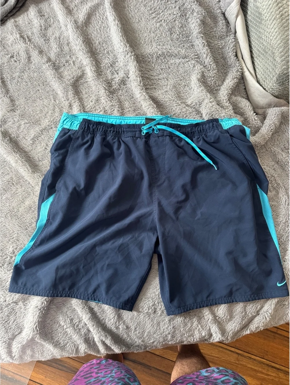 Nike Men's Swim Trunks Size XXL Navy Blue and Turquoise